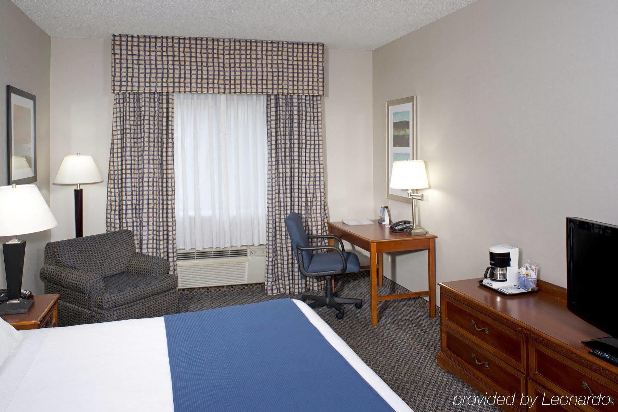 Holiday Inn Express & Suites East Greenbush Albany-Skyline An Ihg Hotel Rensselaer Ruang foto